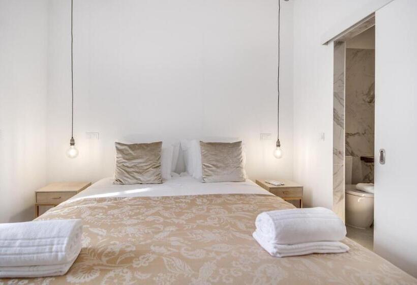 Pensão Saldanha Pool & Garden