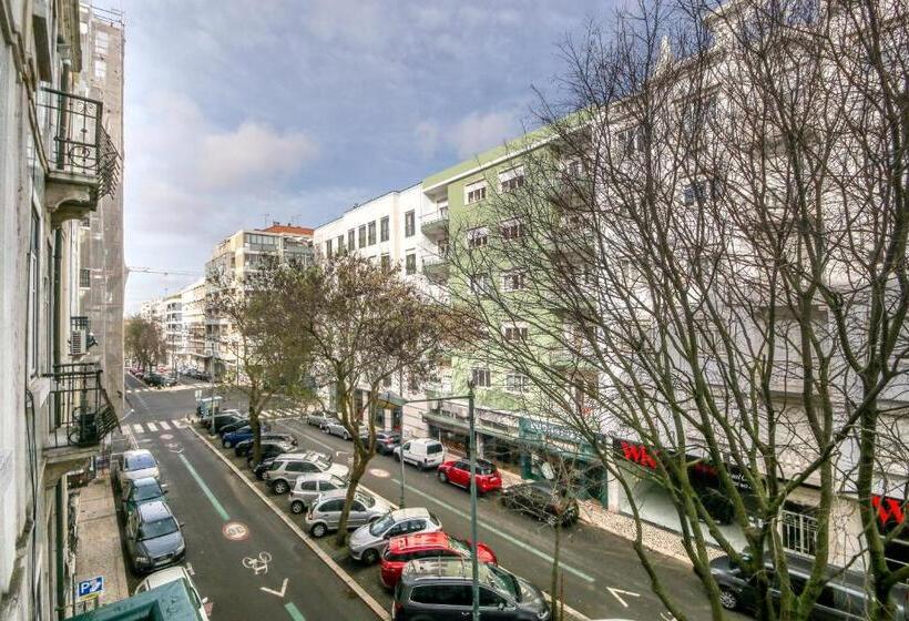 Pensão Saldanha Pool & Garden