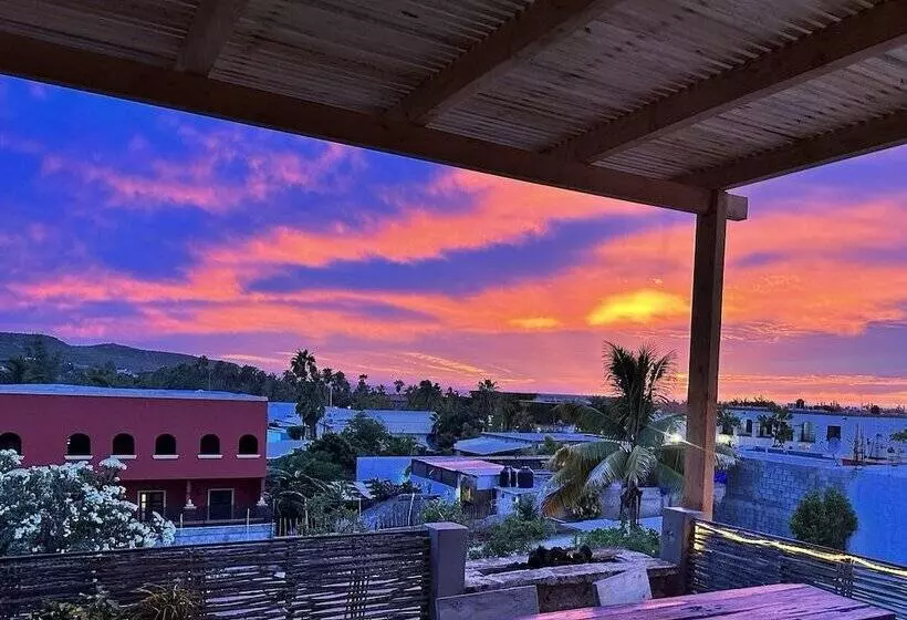 Aamiaismajoitus (B&B) Baja House