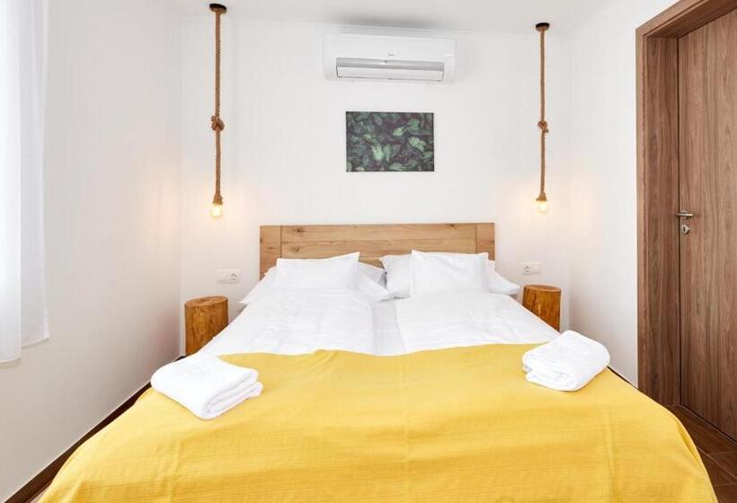 צימר Naturella Panzió