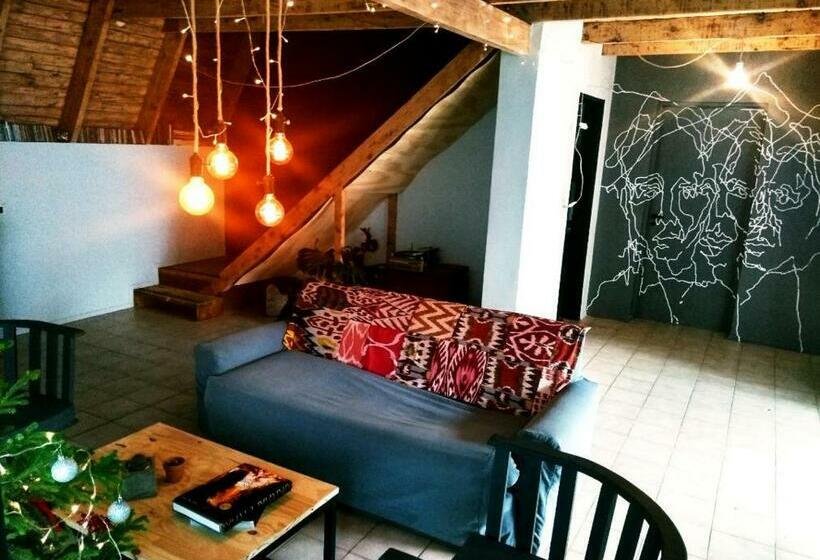 تختخواب و صبحانه Trastienda Guest House