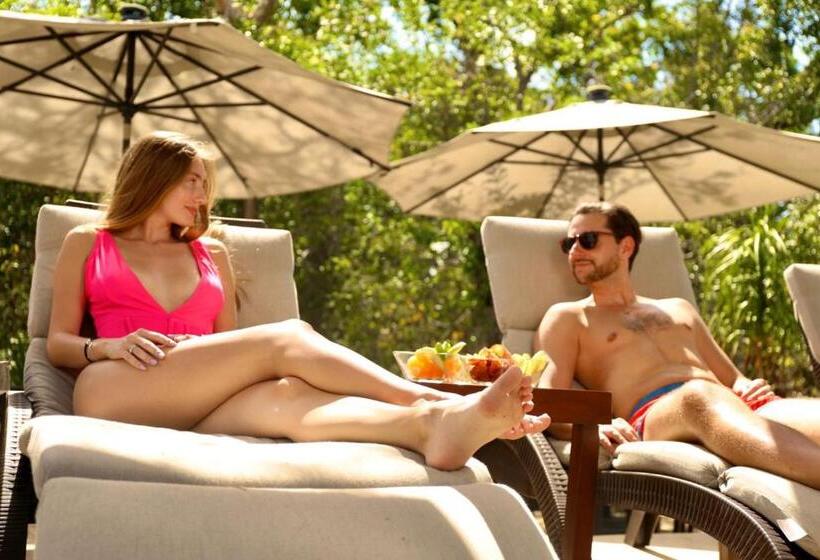 צימר Xaha Villas Suites & Golf Resort