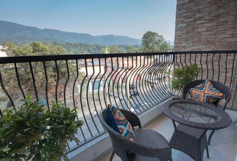 בית מלון כפרי Holywater  By Ganga Kinare