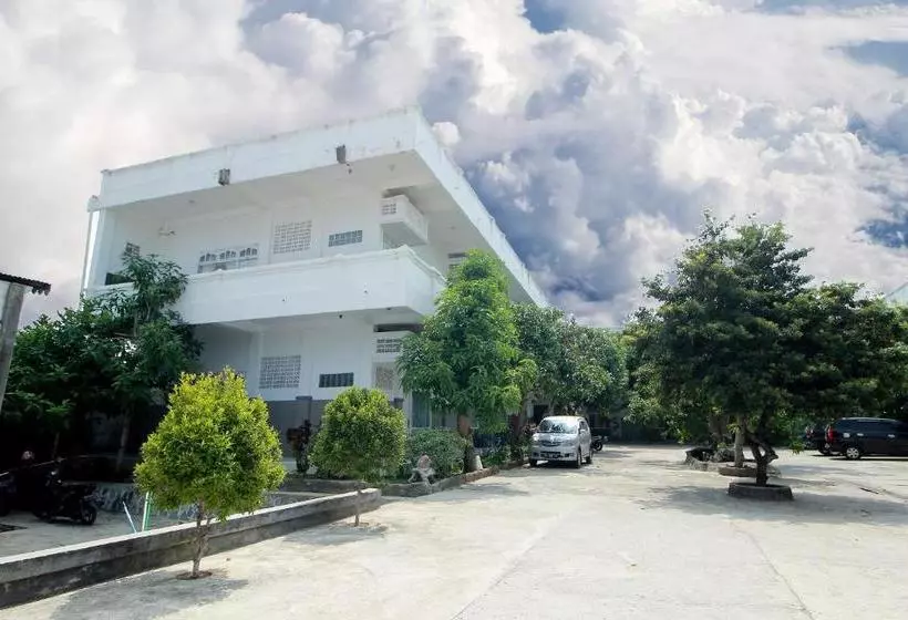 هتل Oyo 1669  Vista Syariah