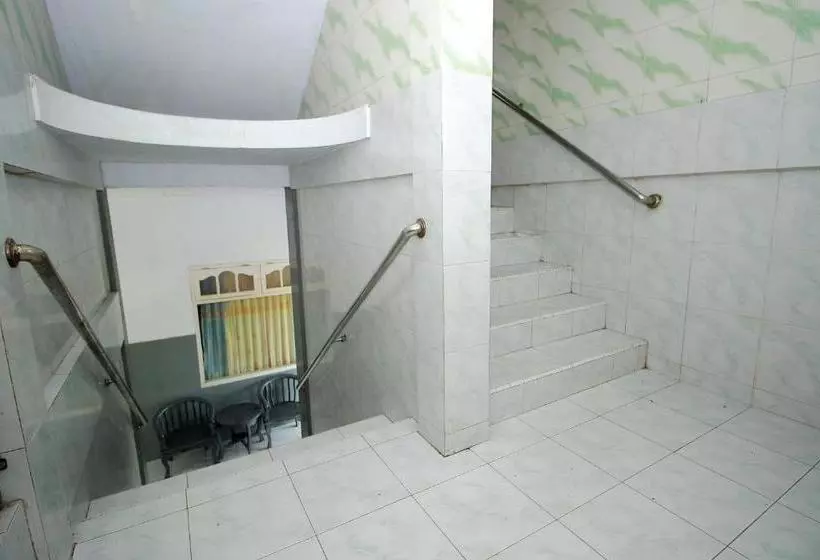 هتل Oyo 1669  Vista Syariah