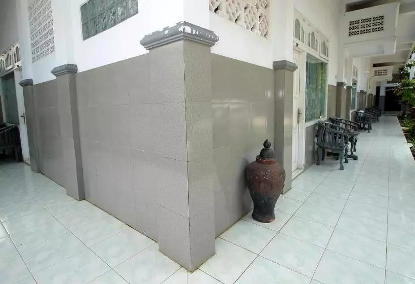 هتل Oyo 1669  Vista Syariah