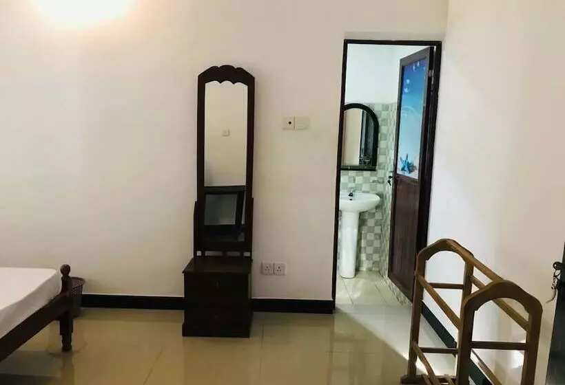 ペンション Asha Villa Weligama
