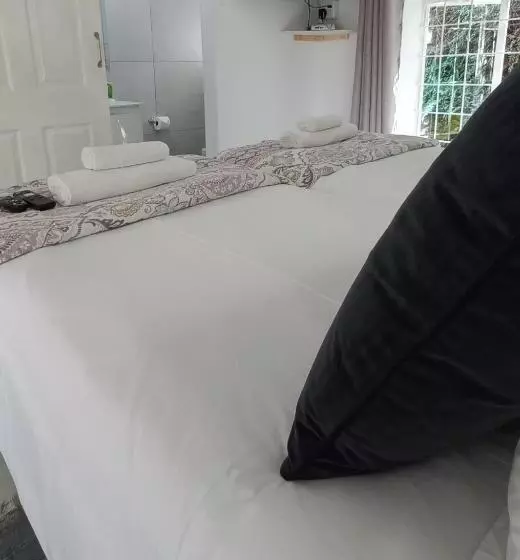 Majatalo Country Lane Guesthouse