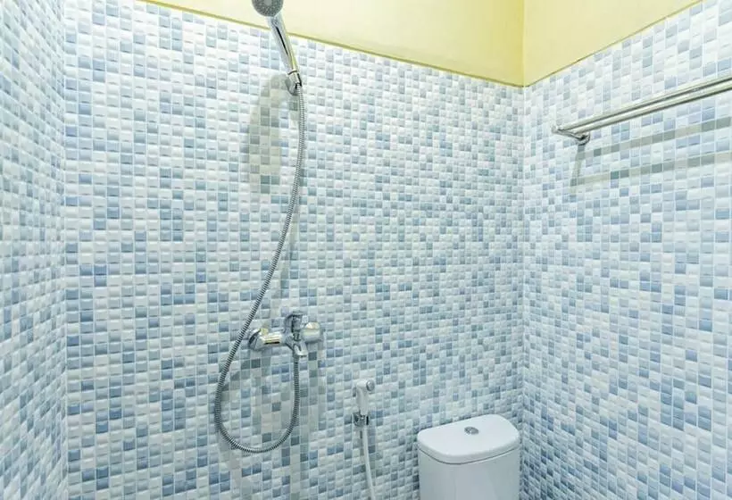 Majatalo Reddoorz Near Puro Mangkunegaran