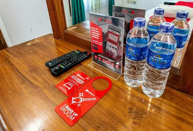 Majatalo Reddoorz Plus Near Taman Sari 2