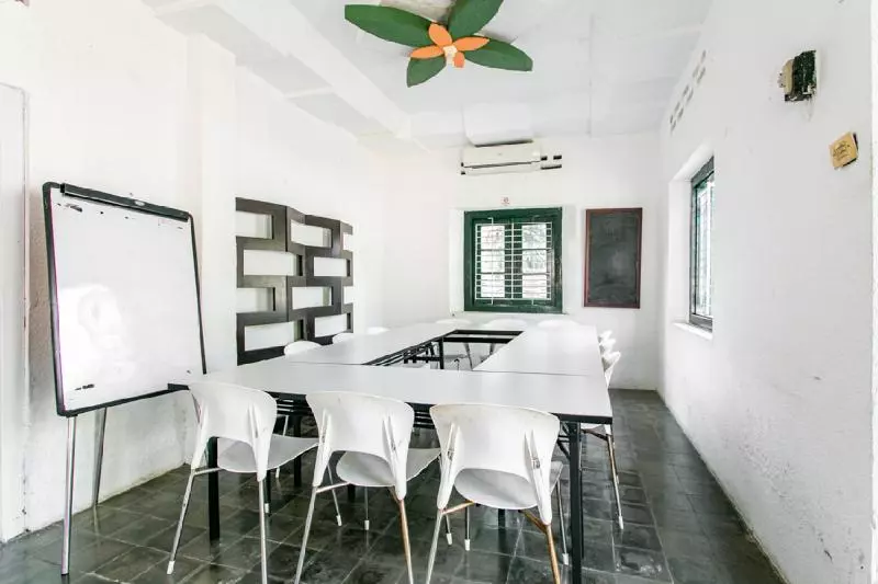 Majatalo Reddoorz Plus Near Taman Sari 2