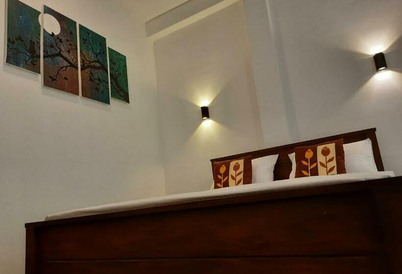 פנסיון Solace Resort Ella