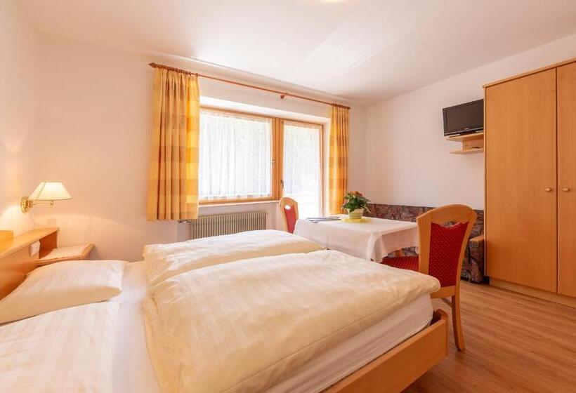 ベッドアンドブレックファースト Residence Trenker Luis