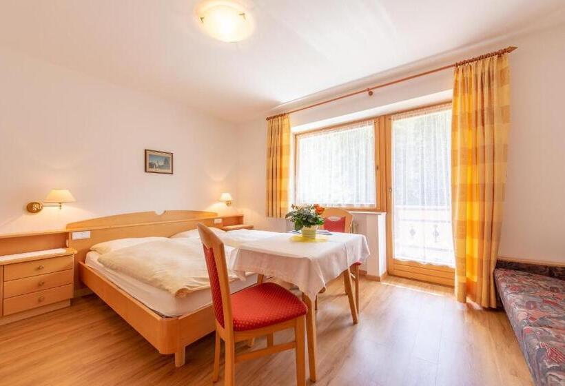 ベッドアンドブレックファースト Residence Trenker Luis