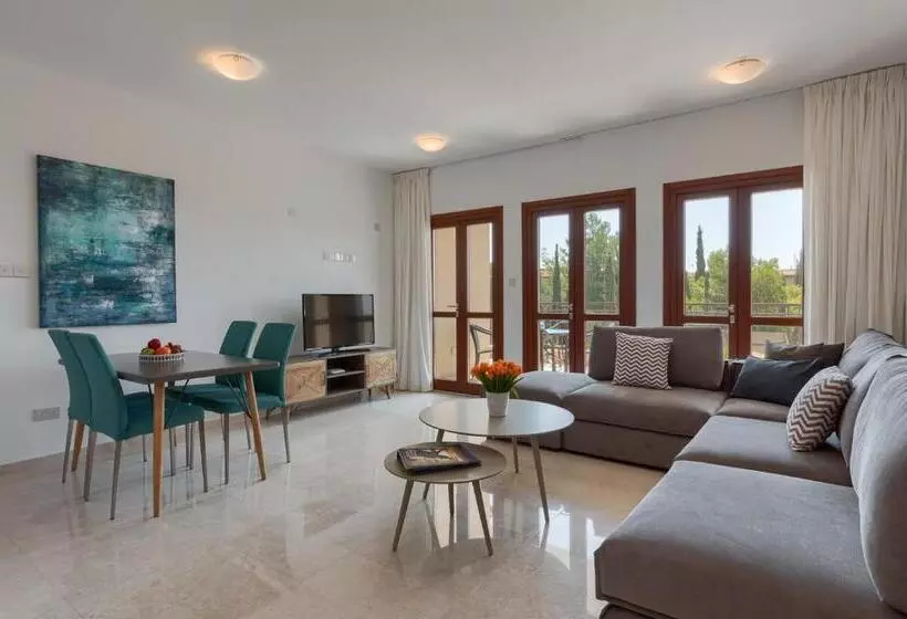 هتل Aphrodite Hills Rentals   Premium Serviced Apartments