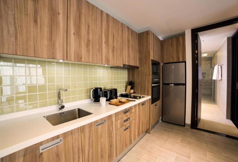 Joy Phucket Absolute Twin Sands Resort