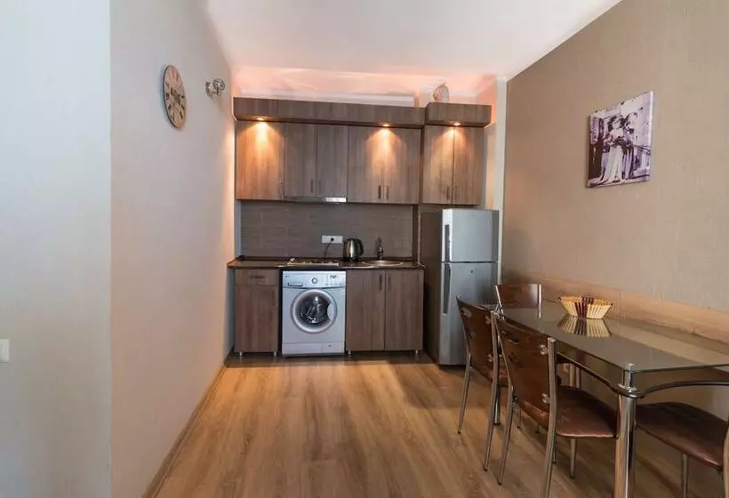 Orbi Plaza Hotel Official