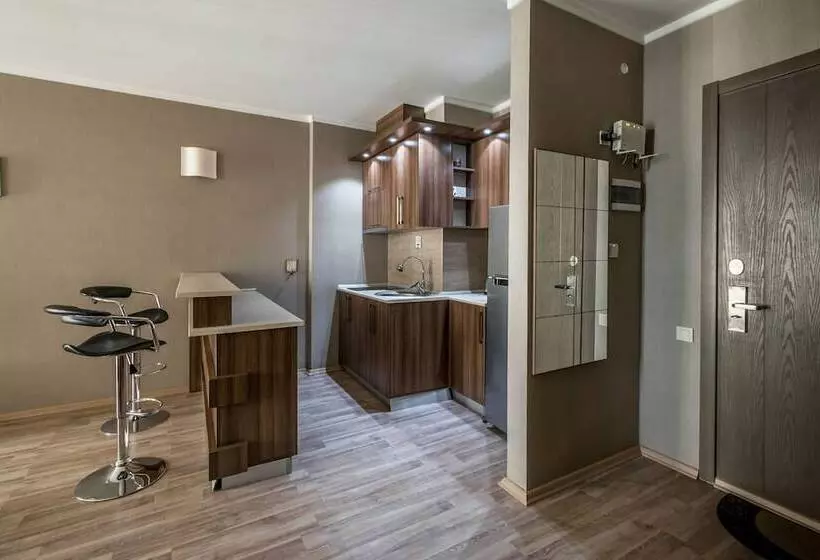 Orbi Plaza Hotel Official