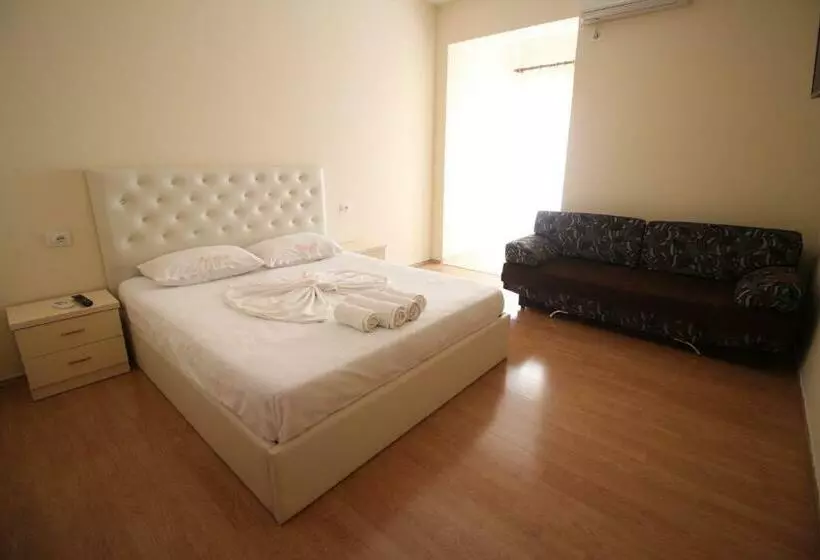 پانسیون Keivi Guesthouse