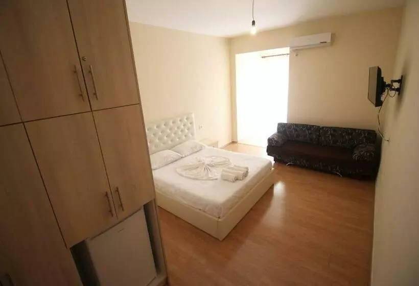 پانسیون Keivi Guesthouse