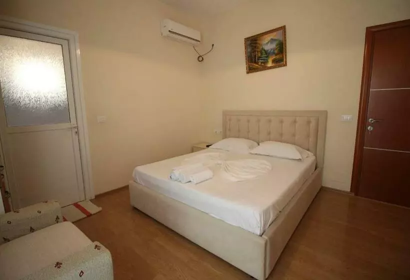 پانسیون Keivi Guesthouse