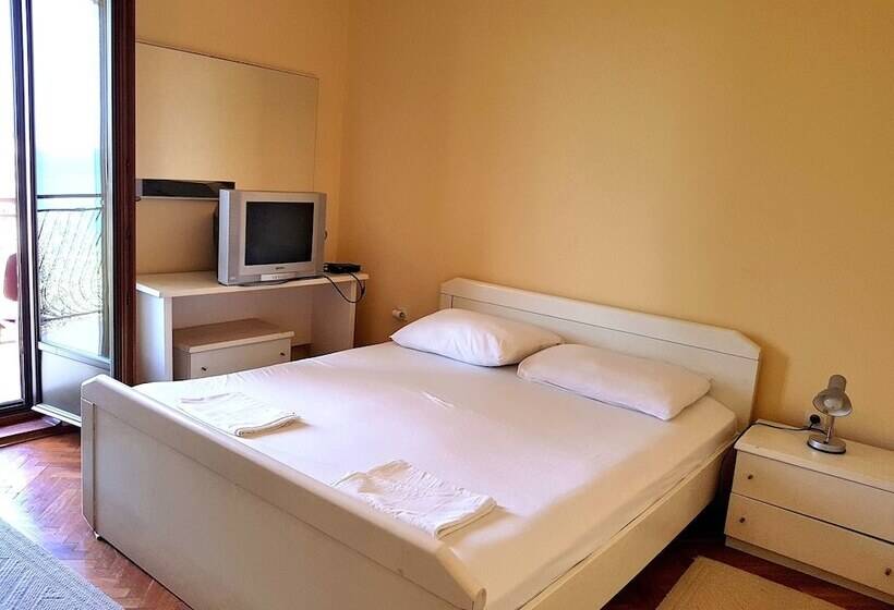 پانسیون Momo Sea View Apartments