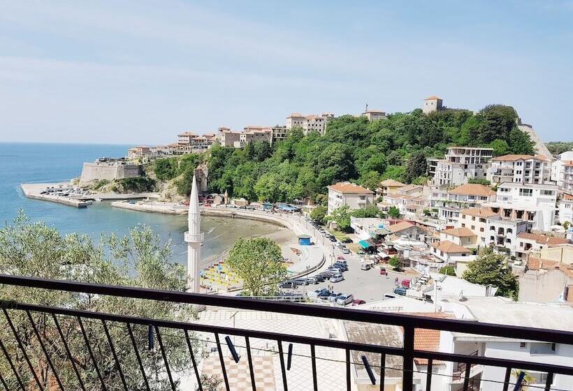 پانسیون Momo Sea View Apartments