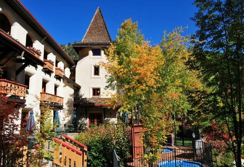 استراحتگاه Olympic Village Inn Olympic Valley