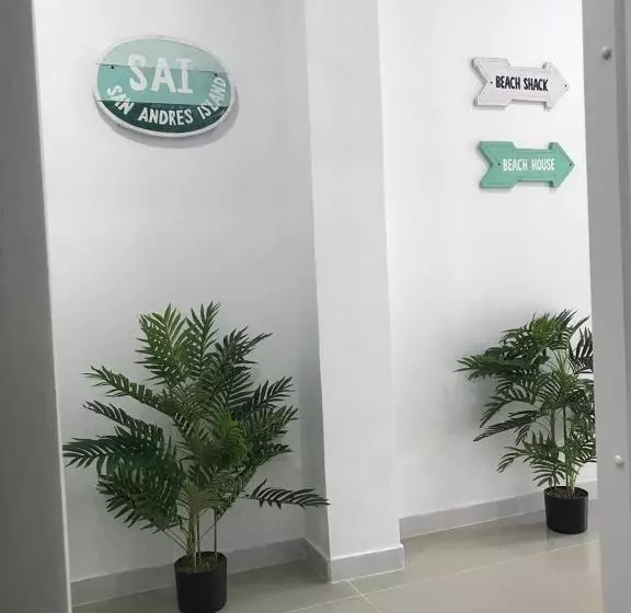 ユースホステル Tropical Breeze Aeropuerto