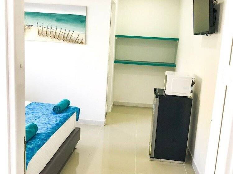 هاستل Tropical Breeze Aeropuerto