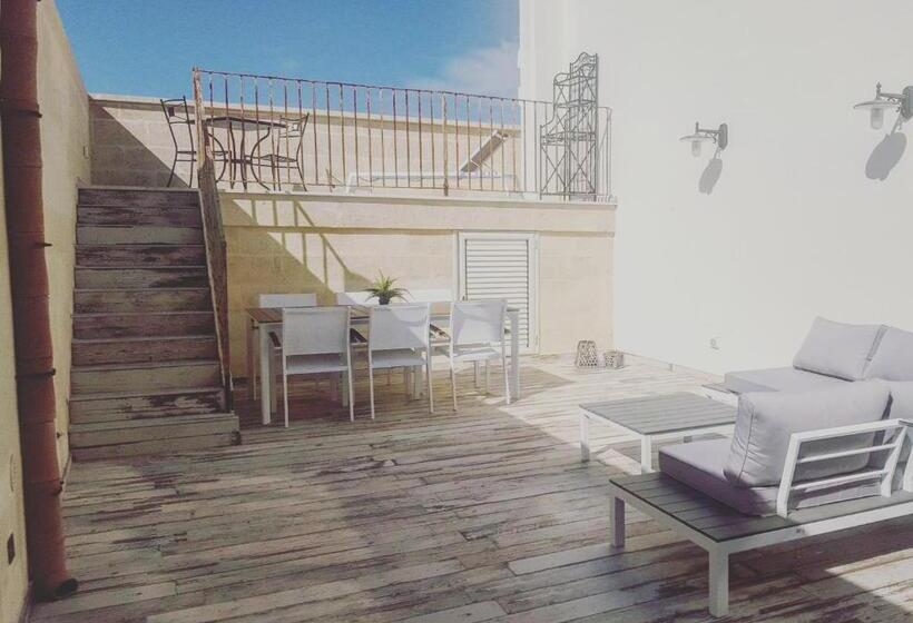 住宿加早餐  Attico 72