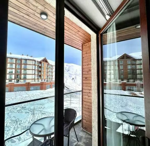 Gudauri New Loft 1 Tophit