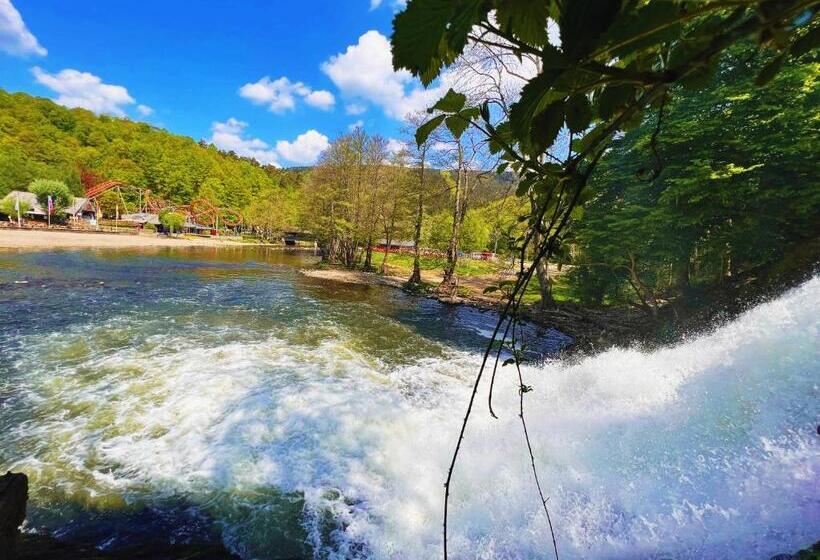 호텔 Au Sommet De La Cascade