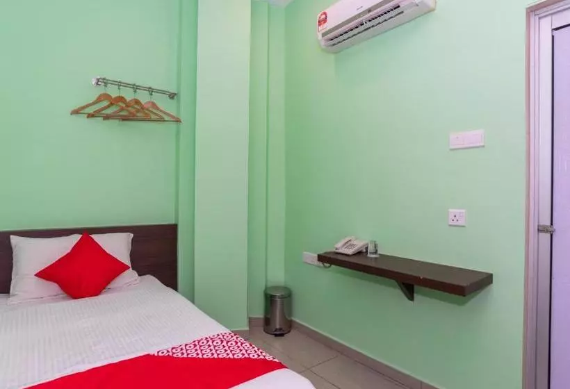 ホテル Oyo 1172  Shlyo