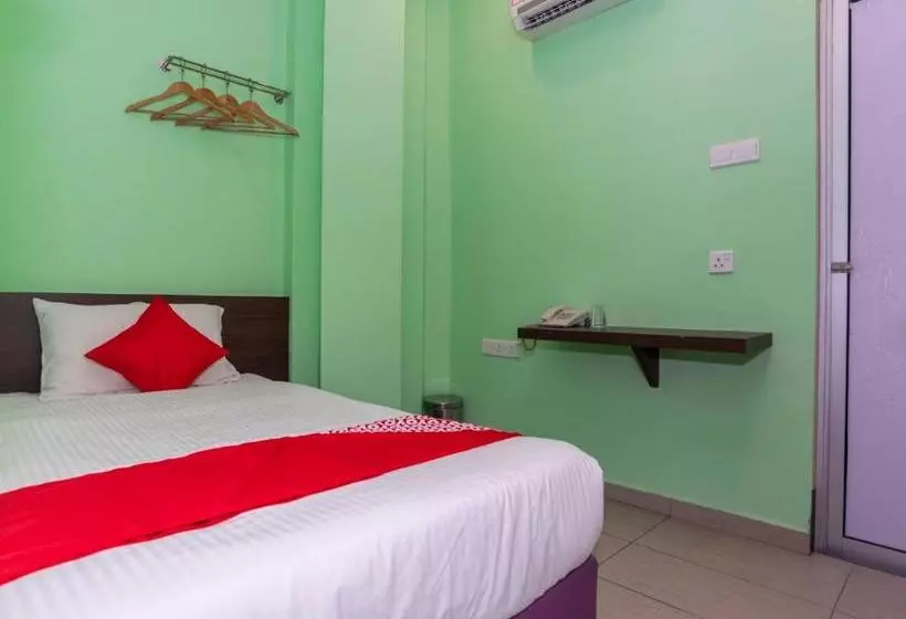 ホテル Oyo 1172  Shlyo