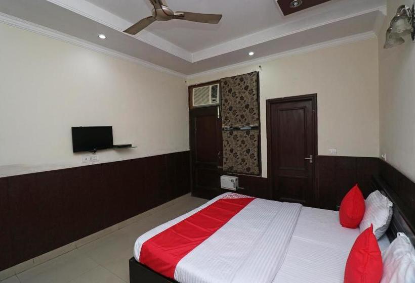 Hotel Oyo 19483  Abinashi