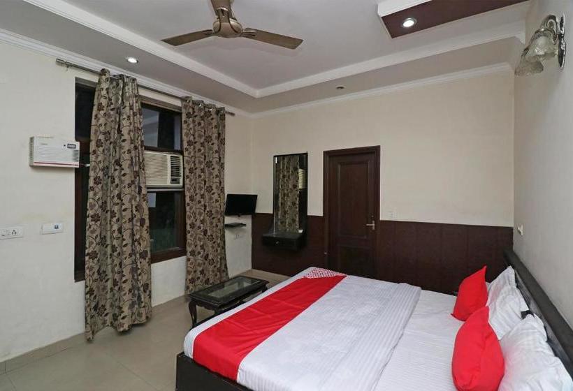 Hotel Oyo 19483  Abinashi