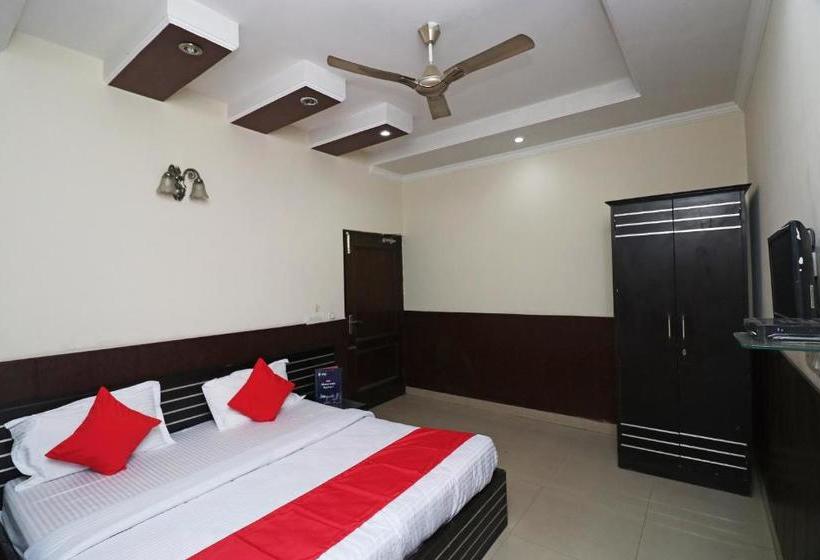 Hotel Oyo 19483  Abinashi