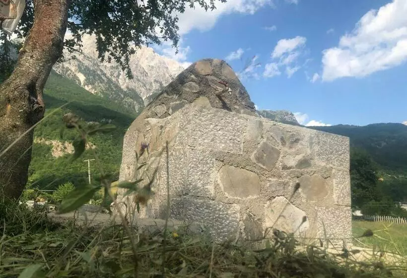 Majatalo Bujtina Terthorja