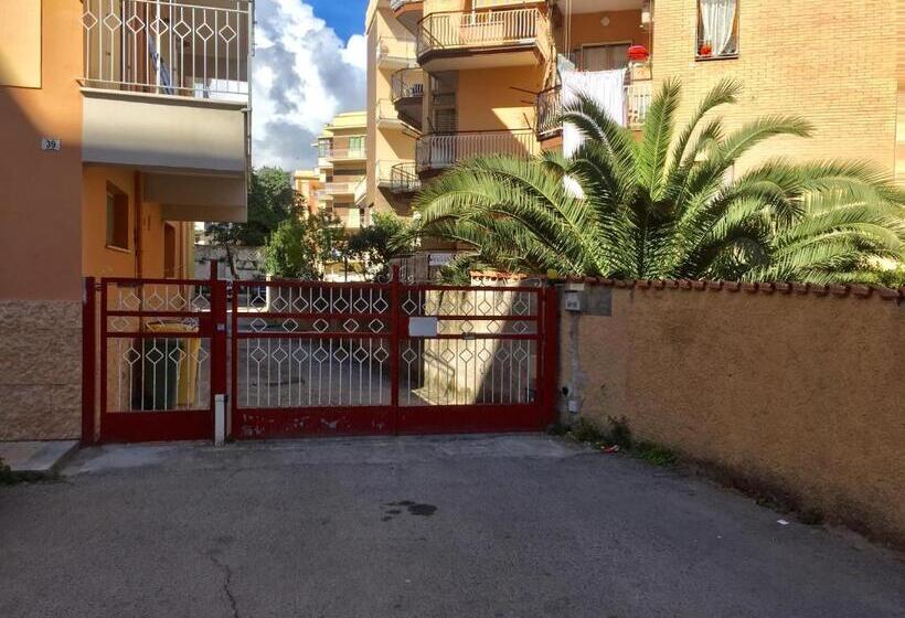 ベッドアンドブレックファースト Il Viaggiatore Via Rimini Serapo