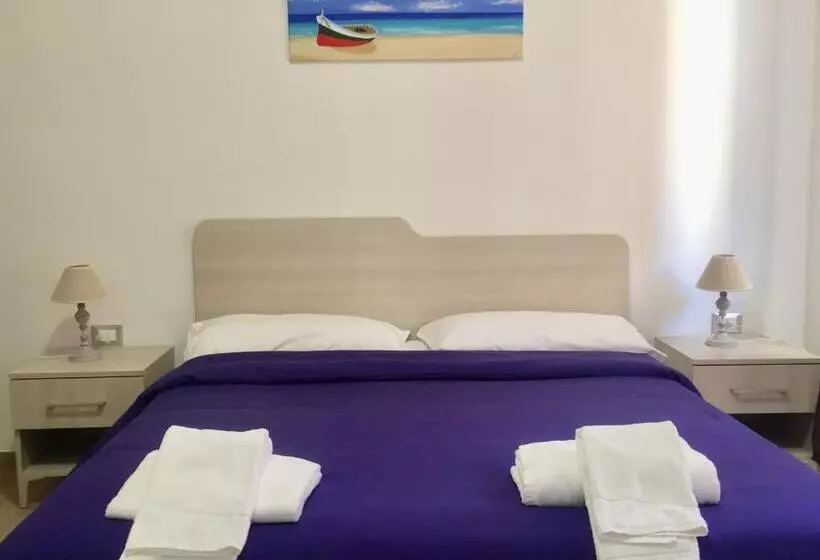 ベッドアンドブレックファースト Il Viaggiatore Via Rimini Serapo