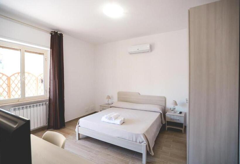 ベッドアンドブレックファースト Il Viaggiatore Via Rimini Serapo