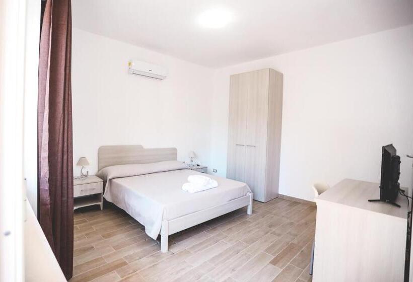 ベッドアンドブレックファースト Il Viaggiatore Via Rimini Serapo