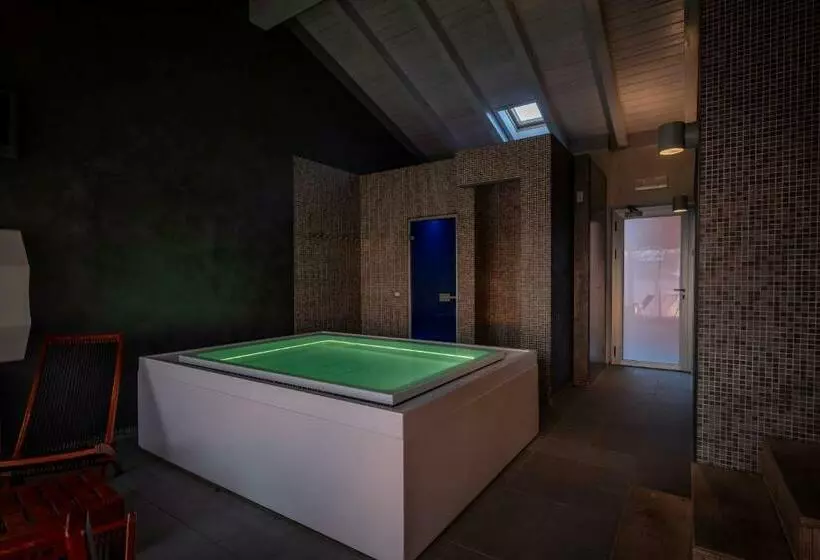 هتل Agriturismo Tre Colline