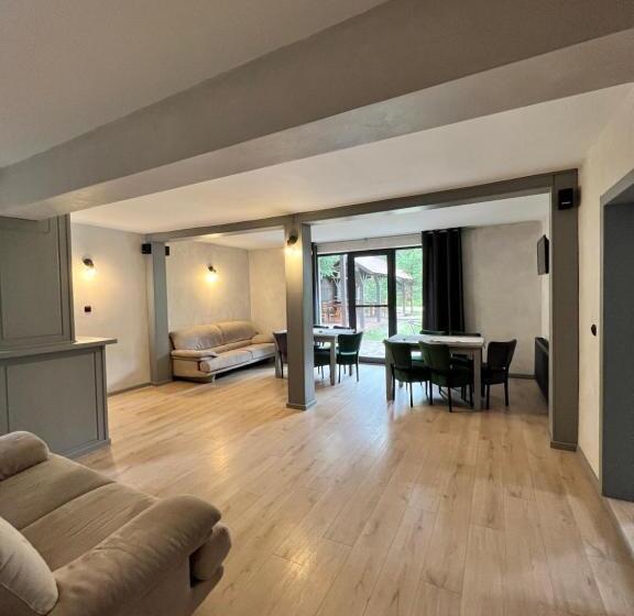 پانسیون Casa Codrin