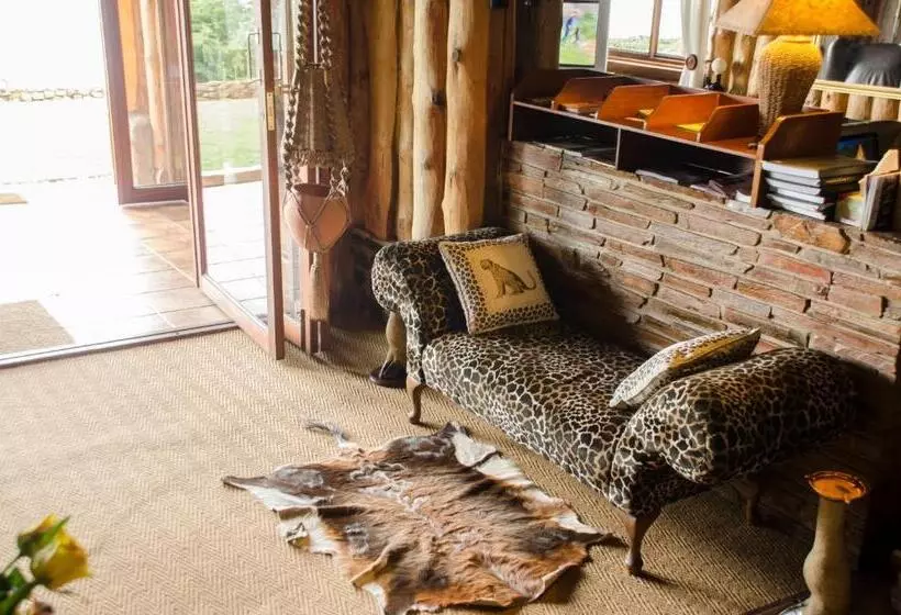 Majatalo Hartbeespoortdam Lodge