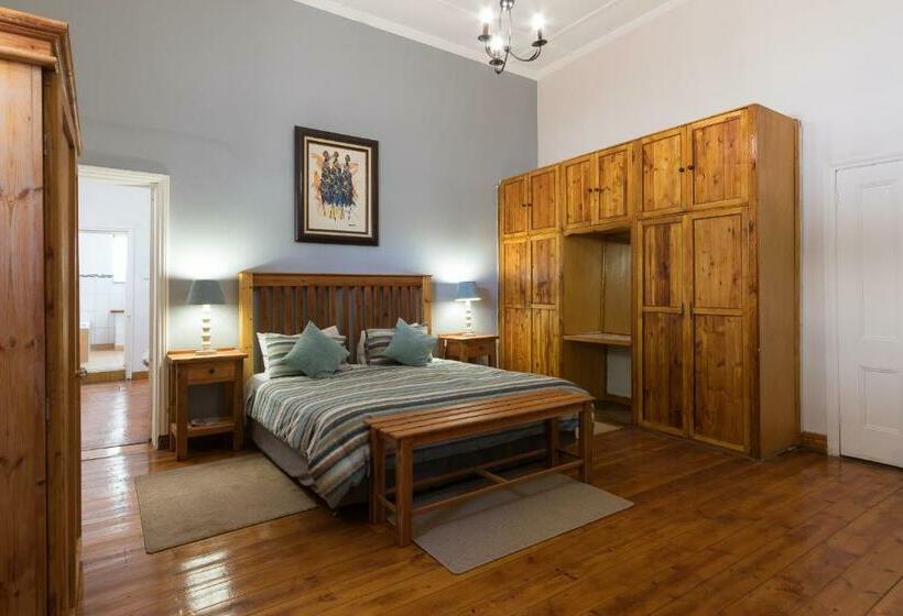 פנסיון Horse And Mill Guesthouse