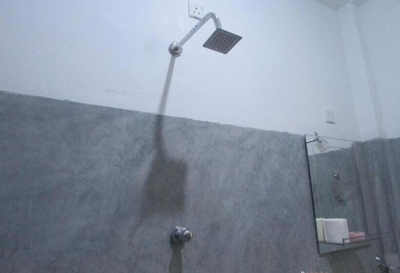 펜션 Jungle Guest ,mirissa