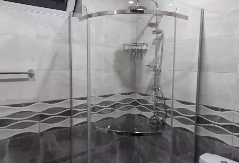 پانسیون Kazbegi Guide