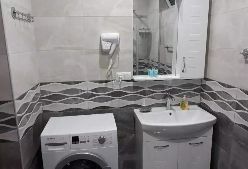 پانسیون Kazbegi Guide